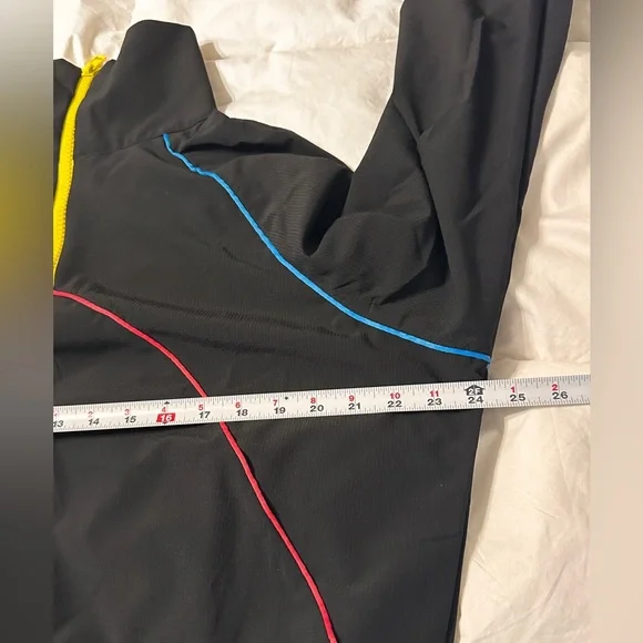 Terez Vision Quarter Zip Windbreaker - Size S (Oversized) - Picture 10 of 10